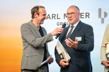 Karl Mayer receives the German Award for Sustainability 